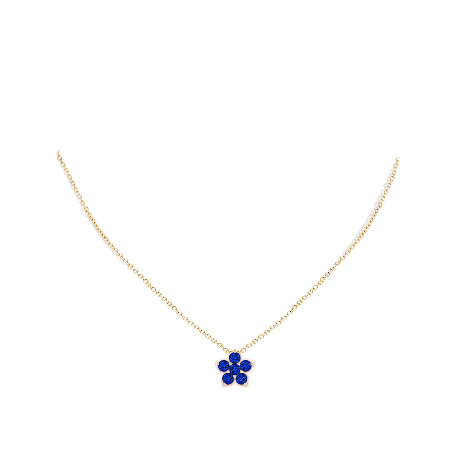 4mm Lab-Grown Round Blue Sapphire Floral Cluster Pendant in Yellow Gold pen