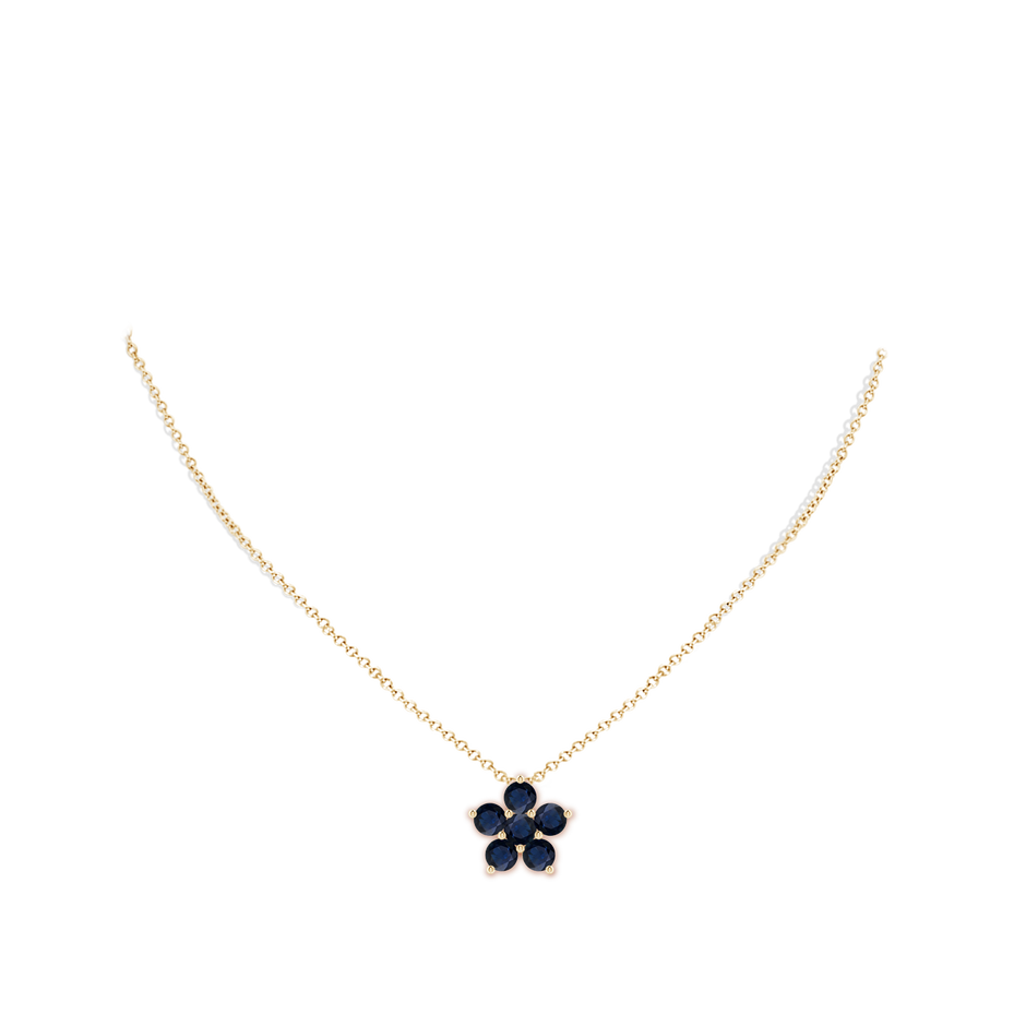 5mm A Round Blue Sapphire Floral Cluster Pendant in Yellow Gold pen