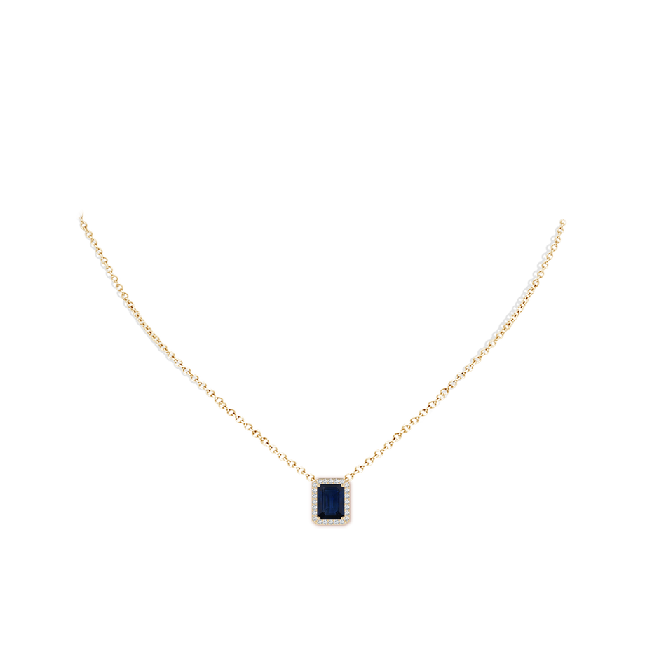 9x7mm AA Vintage Inspired Emerald-Cut Blue Sapphire Halo Pendant in Yellow Gold pen