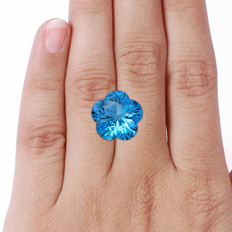 15.30x15.24x9.76mm AAAA GIA Certified Five-Petal Flower Swiss Blue Topaz and Diamond Halo Ring in P950 Platinum side 924