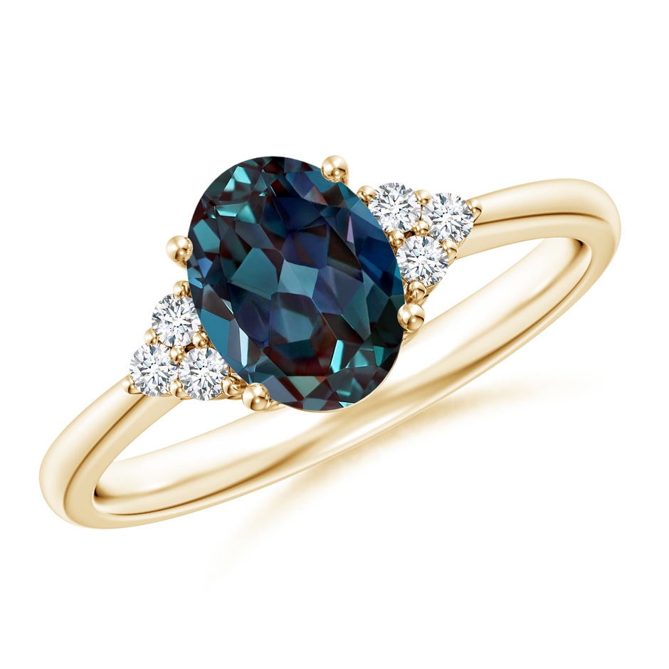 8x6mm Labgrown Tapered Shank Oval Lab-Grown Alexandrite Ring with Trio Diamond Accent in Yellow Gold 