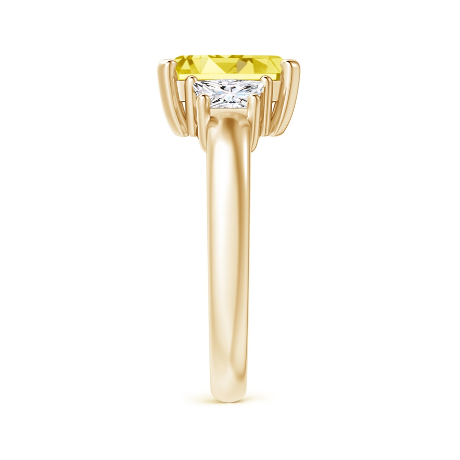 9x7mm Labgrown Lab-Grown Fancy Intense Yellow and White Diamond Three Stone Ring in Yellow Gold side 299