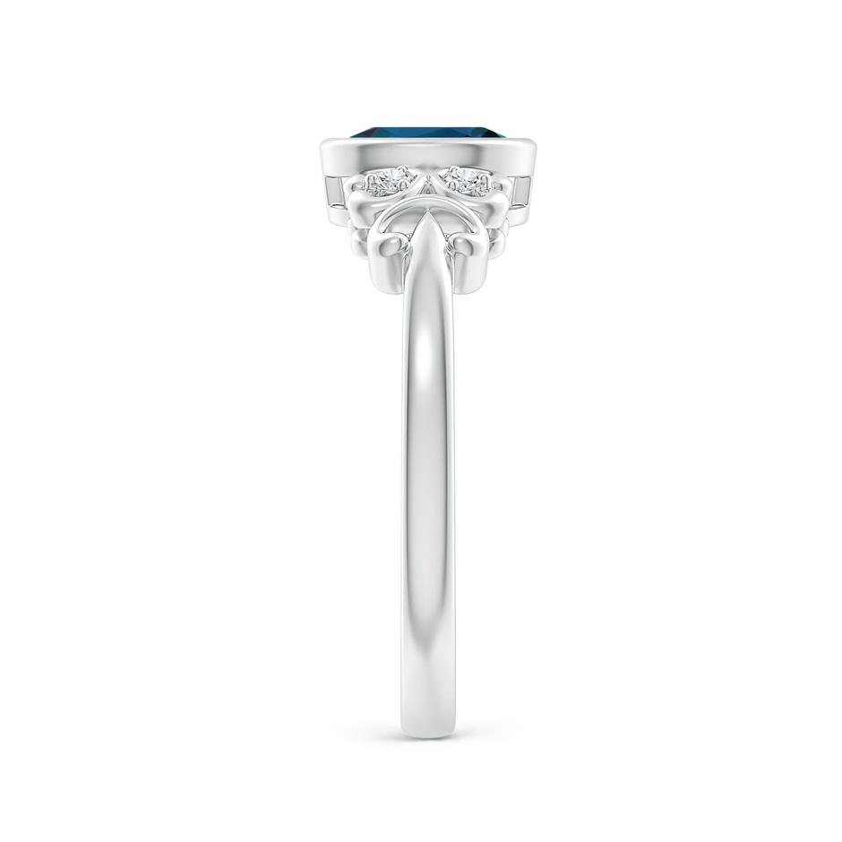 7x5mm Labgrown Vintage Style Bezel-Set Oval Lab-Grown Alexandrite Ring with Diamonds in P950 Platinum side 299