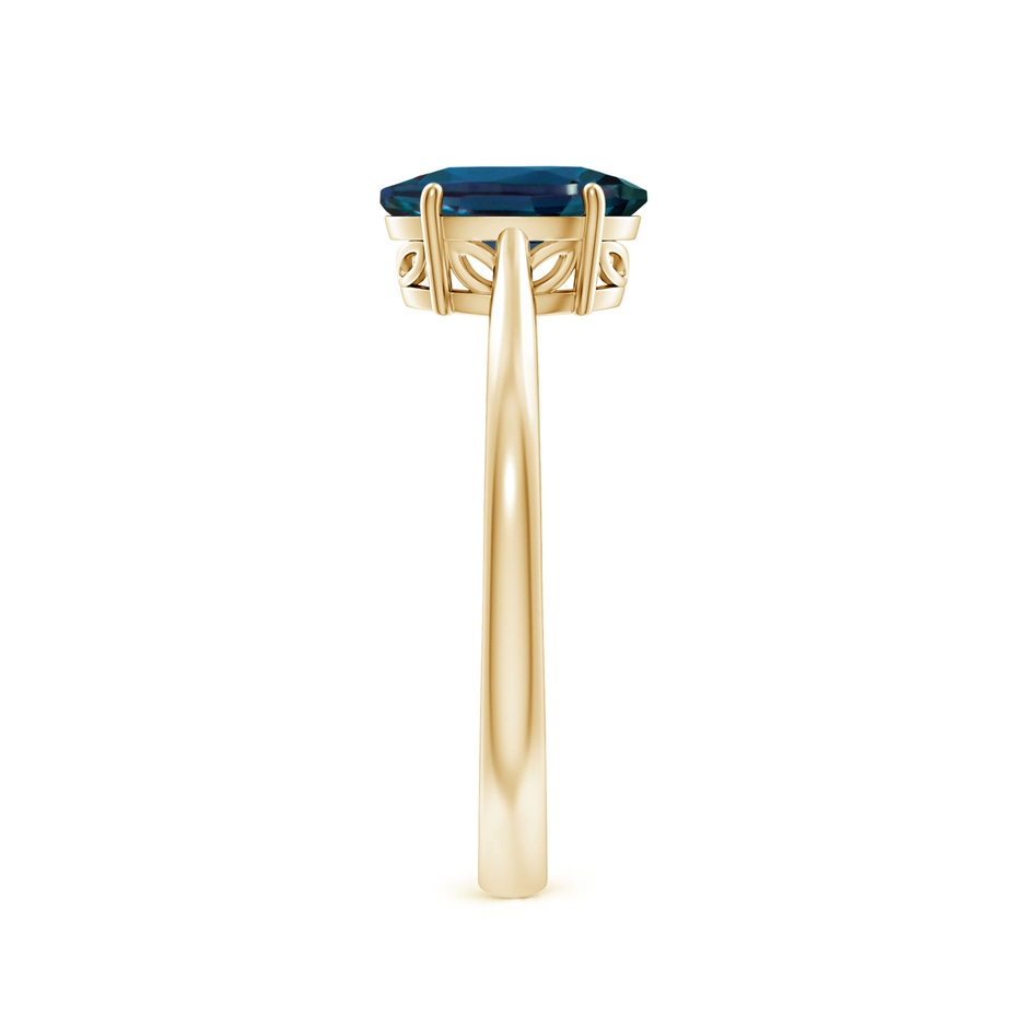8x6mm Labgrown Oval Solitaire Lab-Grown Alexandrite Cocktail Ring in Yellow Gold side 299
