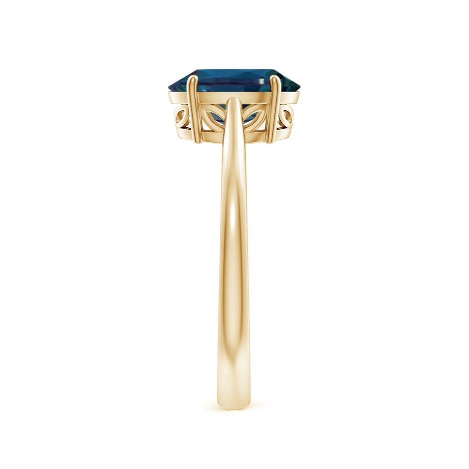 9x7mm Labgrown Oval Solitaire Lab-Grown Alexandrite Cocktail Ring in Yellow Gold side 299