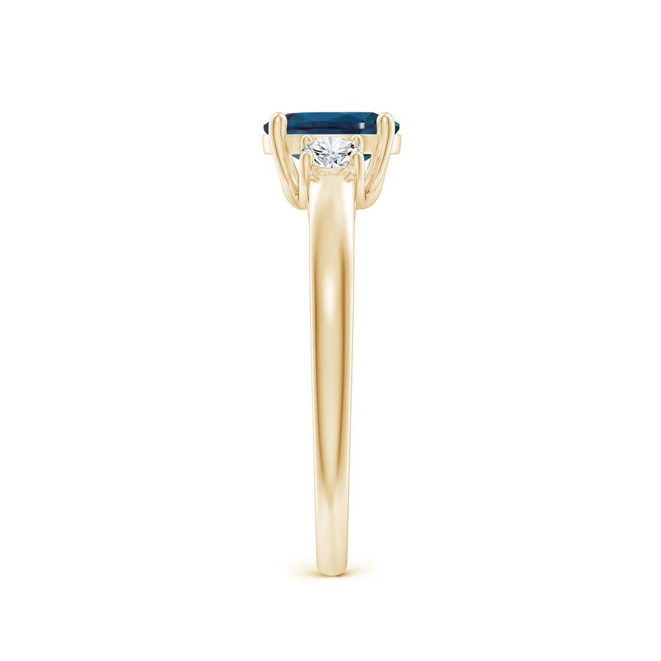7x5mm Labgrown Oval Lab-Grown Alexandrite Ring with Diamond Accents in 18K Yellow Gold side 299