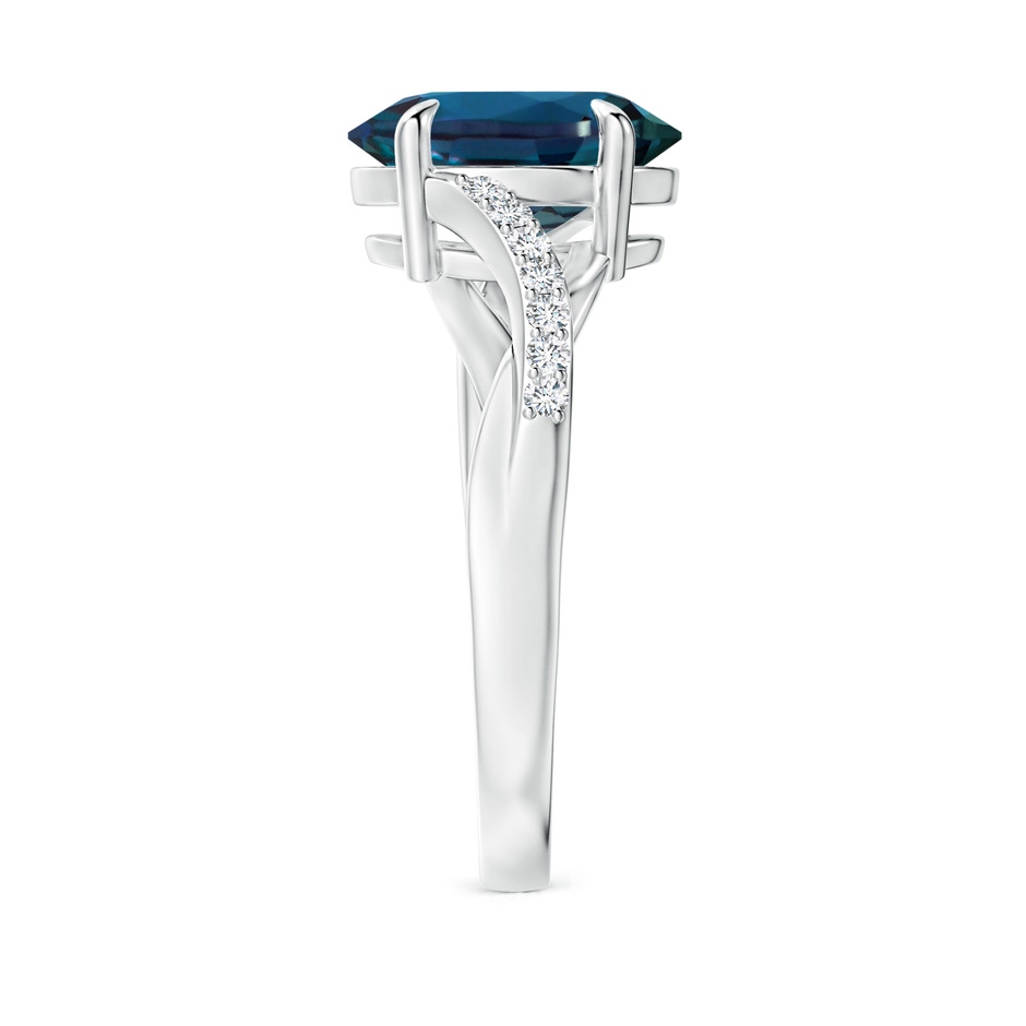 10x8mm Labgrown Oval Lab-Grown Alexandrite Split Shank Ring with Diamond Accents in 18K White Gold side 299