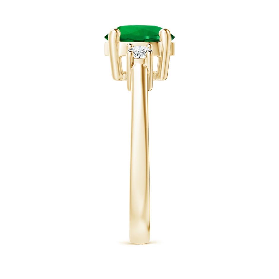 8mm Labgrown Lab-Grown Prong-Set Round 3 Stone Emerald and Lab Diamond Ring in Yellow Gold side 299