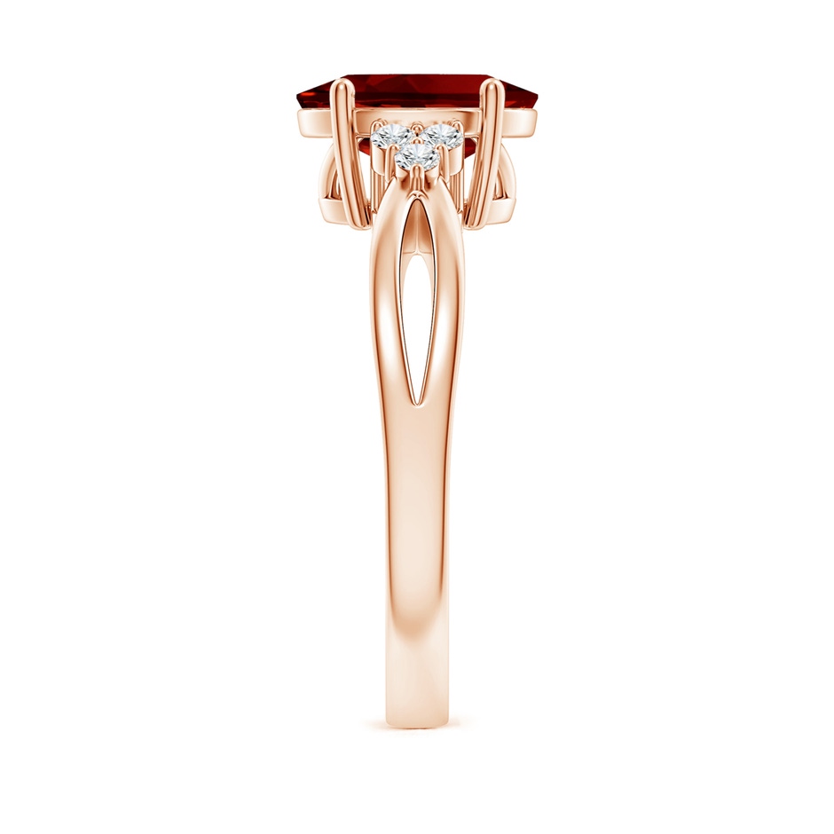 10x8mm Labgrown Lab-Grown Solitaire Oval Ruby Split Shank Ring with Trio Lab Diamonds in Rose Gold side 299