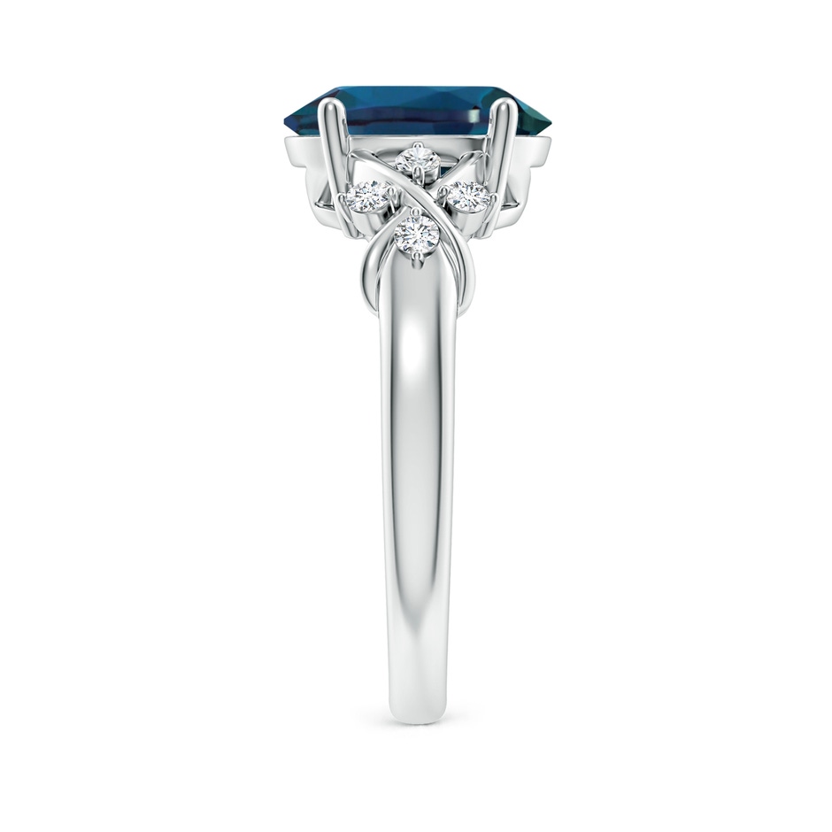 10x8mm Labgrown Solitaire Oval Lab-Grown Alexandrite Criss Cross Ring with Diamonds in White Gold side 299