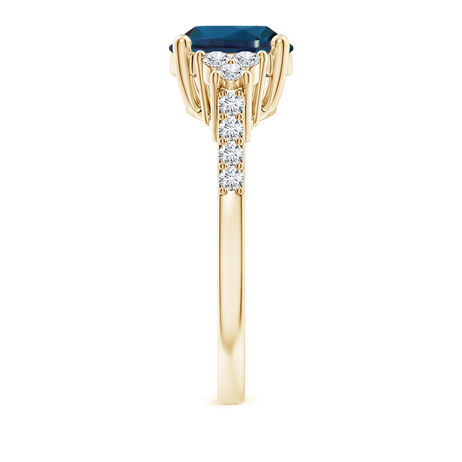 10x8mm Labgrown Horizontally Set Oval Lab-Grown Alexandrite Solitaire Ring with Trio Diamond Accents in 18K Yellow Gold side 299