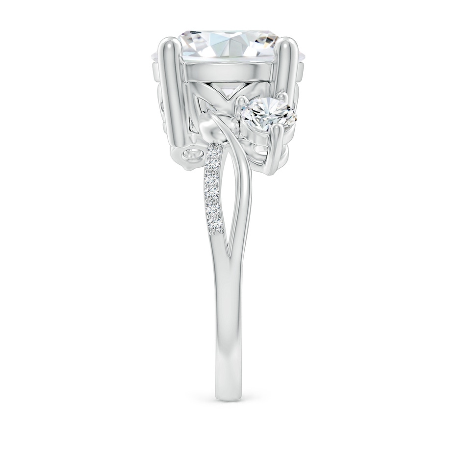 11.1mm FGVS Lab-Grown Three Stone Diamond Twisted Vine Ring in P950 Platinum side 299