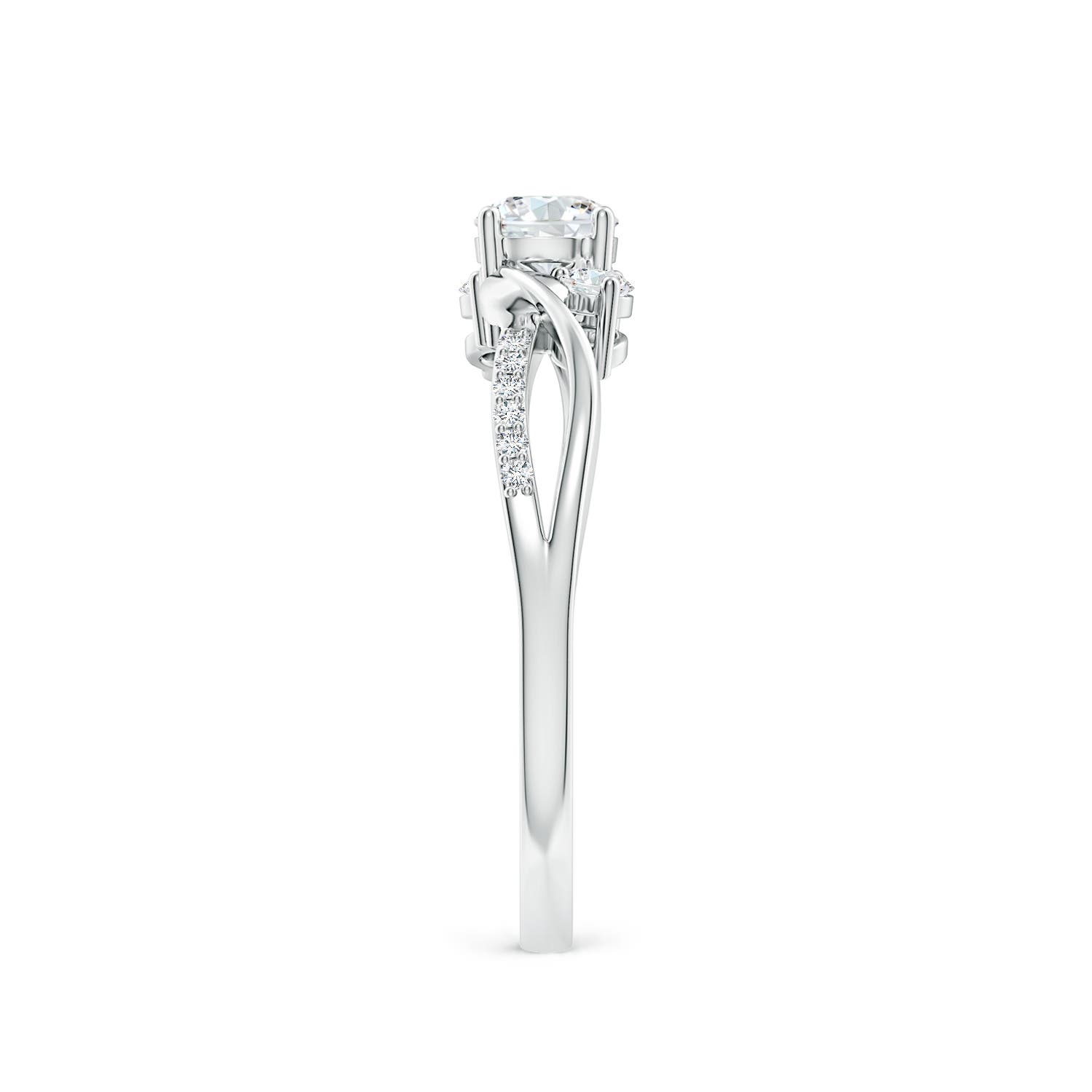 F-G, VS / 0.49 CT / 14 KT White Gold