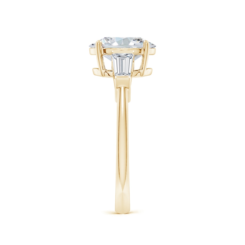 9x7mm FGVS Lab-Grown Oval and Tapered Baguette Diamond Side Stone Engagement Ring in Yellow Gold side 299