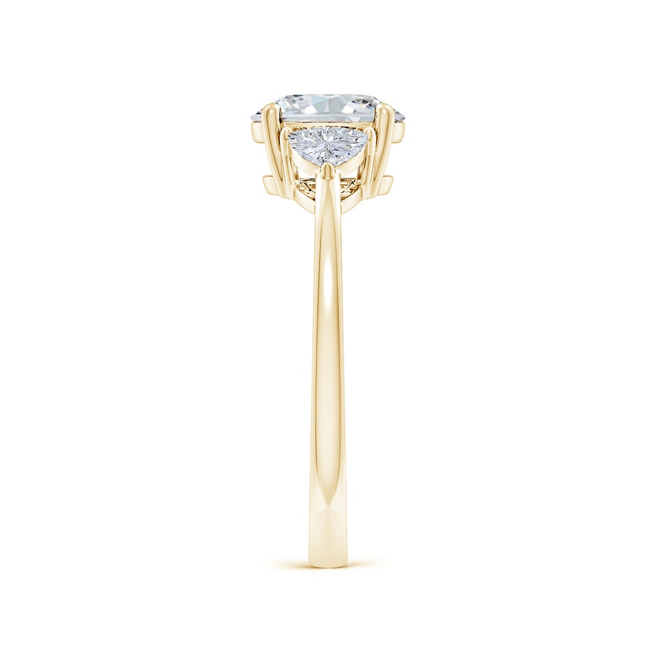 7.7x5.7mm FGVS Lab-Grown Oval and Trillion Diamond Three Stone Reverse Tapered Shank Engagement Ring in Yellow Gold side 299