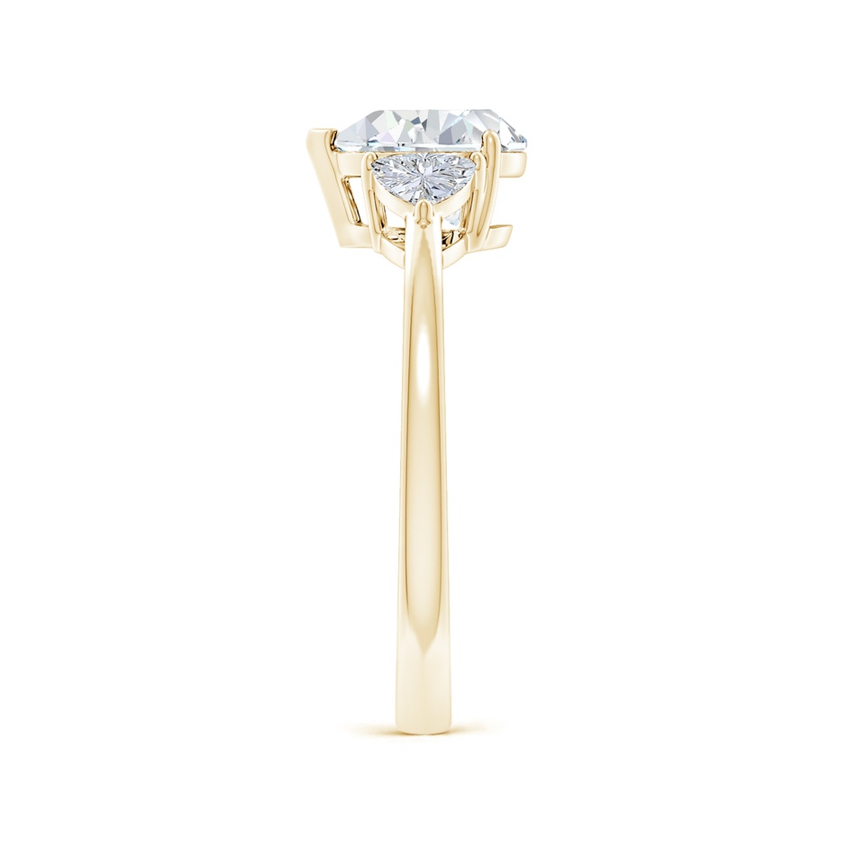 7.7x5.7mm FGVS Lab-Grown Pear and Trillion Diamond Three Stone Reverse Tapered Shank Engagement Ring in Yellow Gold side 299