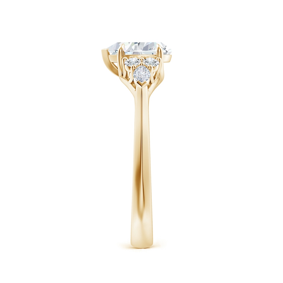 7.7x5.7mm FGVS Lab-Grown Pear Shape Diamond Side Stone Engagement Ring with Diamonds in Yellow Gold side 299