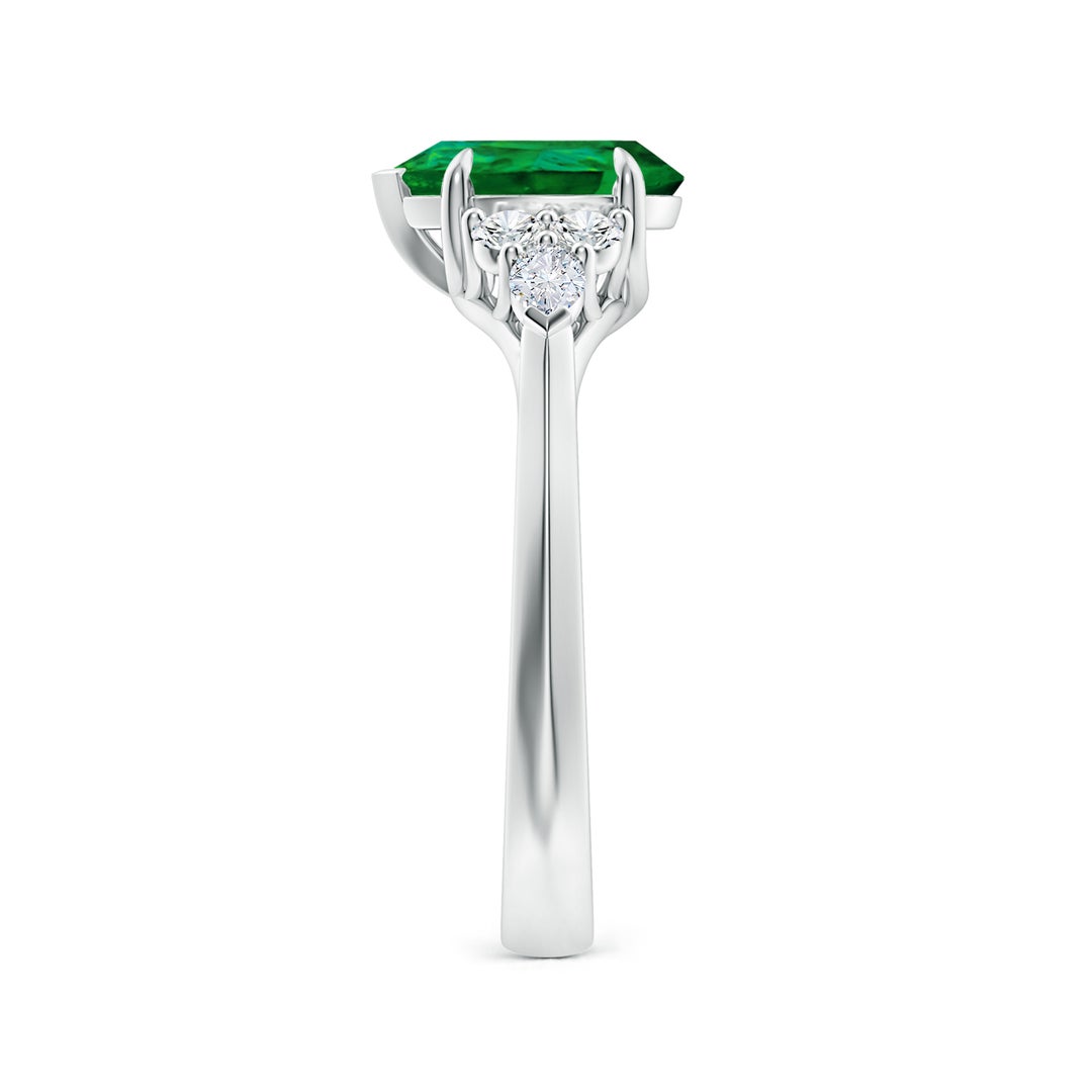 9x7mm Labgrown Lab-Grown Pear Shape Emerald Side Stone Engagement Ring with Diamonds in White Gold - side 7
