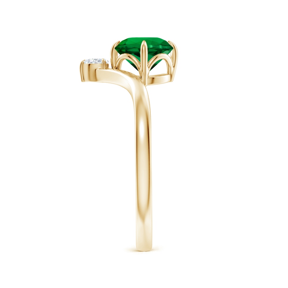 6.5mm Labgrown Lab-Grown Prong-Set Round Emerald Chevron Engagement Ring in Yellow Gold side 299