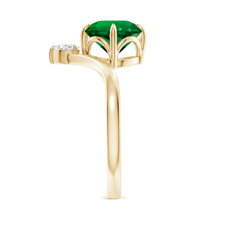 8mm Labgrown Lab-Grown Prong-Set Round Emerald Chevron Engagement Ring in Yellow Gold side 299