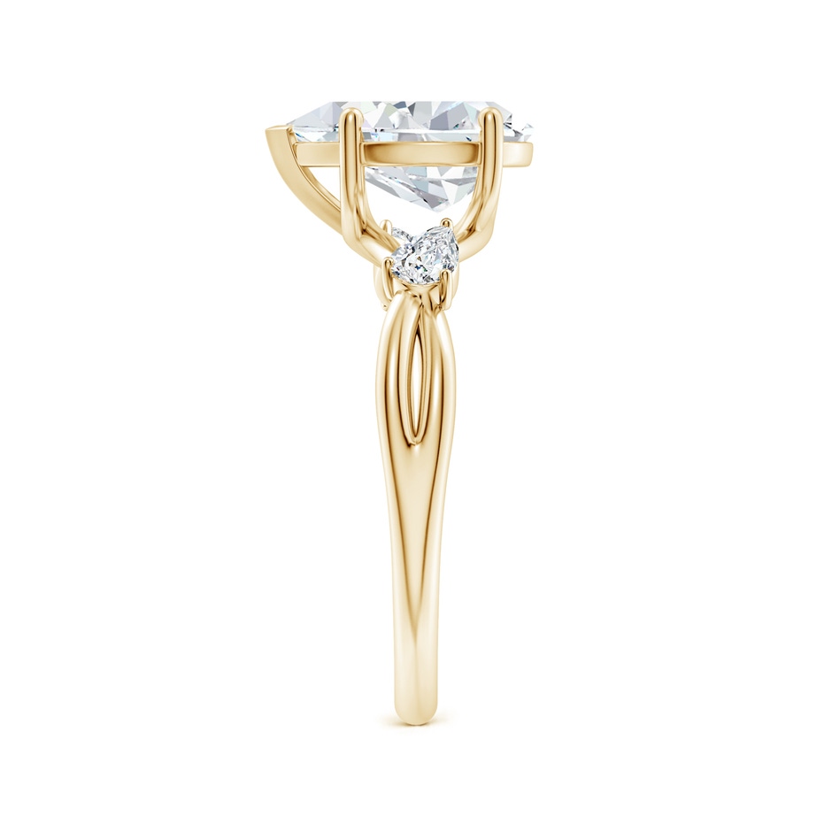 10x8mm FGVS Lab-Grown Nature Inspired Pear Diamond Side Stone Engagement Ring in Yellow Gold side 299