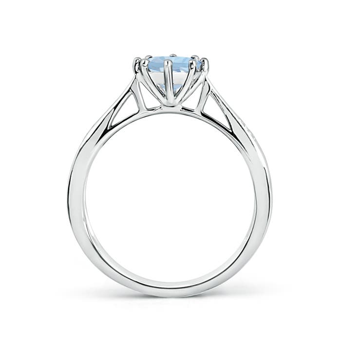 AA - Aquamarine / 0.74 CT / 14 KT White Gold