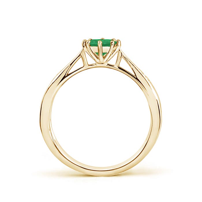 A - Emerald / 0.47 CT / 14 KT Yellow Gold