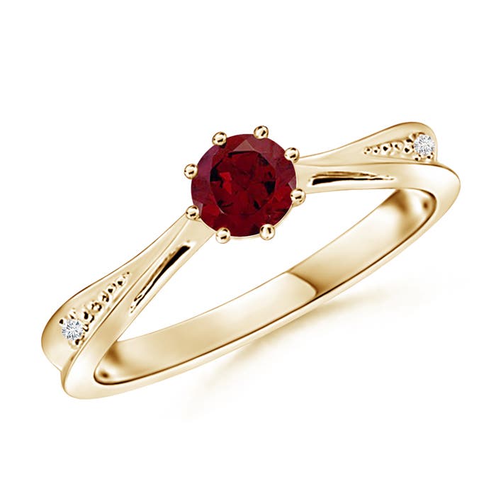 AA - Garnet / 0.62 CT / 14 KT Yellow Gold