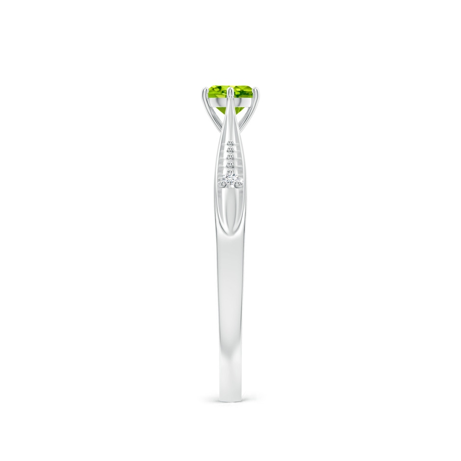 4mm AAA Tapered Shank Peridot Solitaire Ring with Diamonds in White Gold side-2