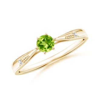 4mm AAA Tapered Shank Peridot Solitaire Ring with Diamonds in Yellow Gold