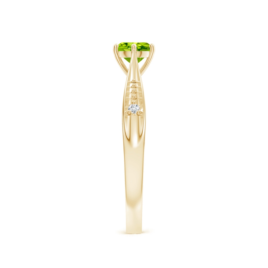 5mm AAA Tapered Shank Peridot Solitaire Ring with Diamonds in Yellow Gold side-2
