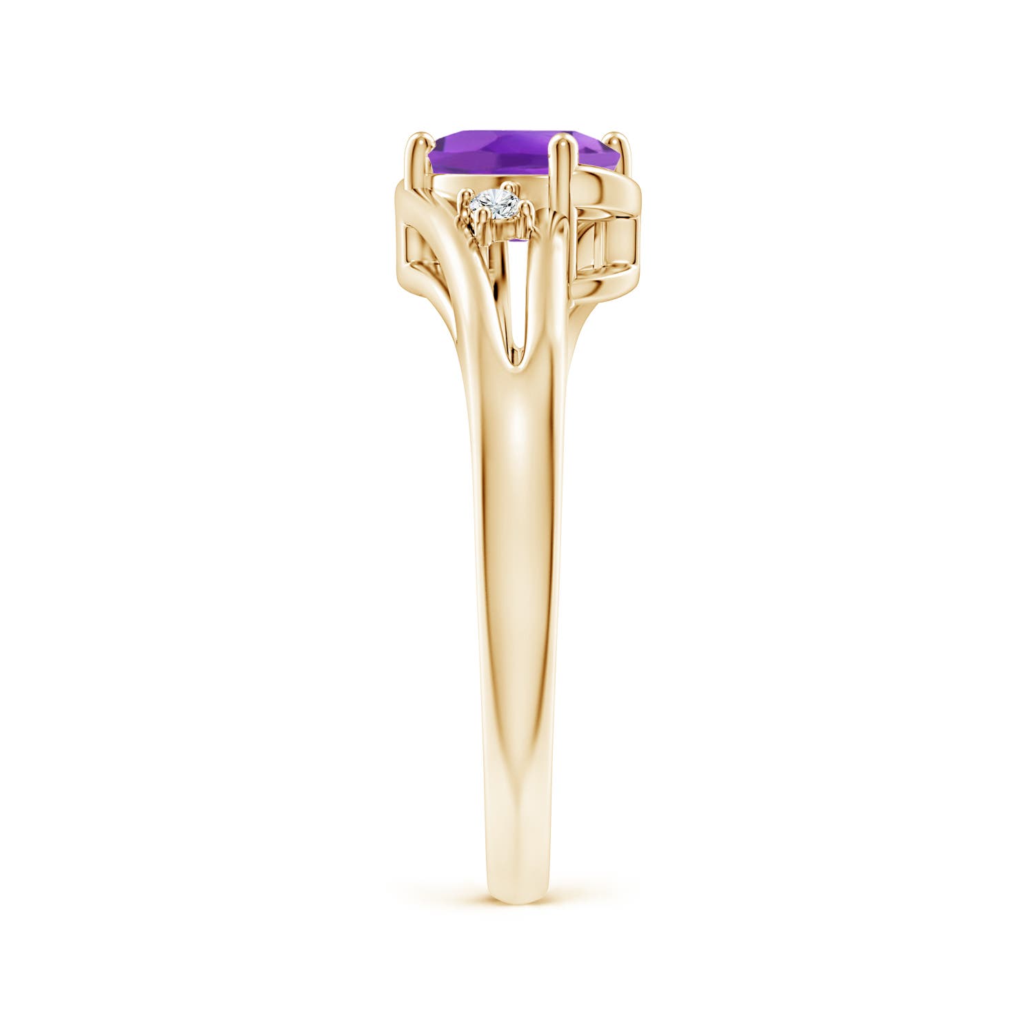 AA - Amethyst / 0.74 CT / 14 KT Yellow Gold