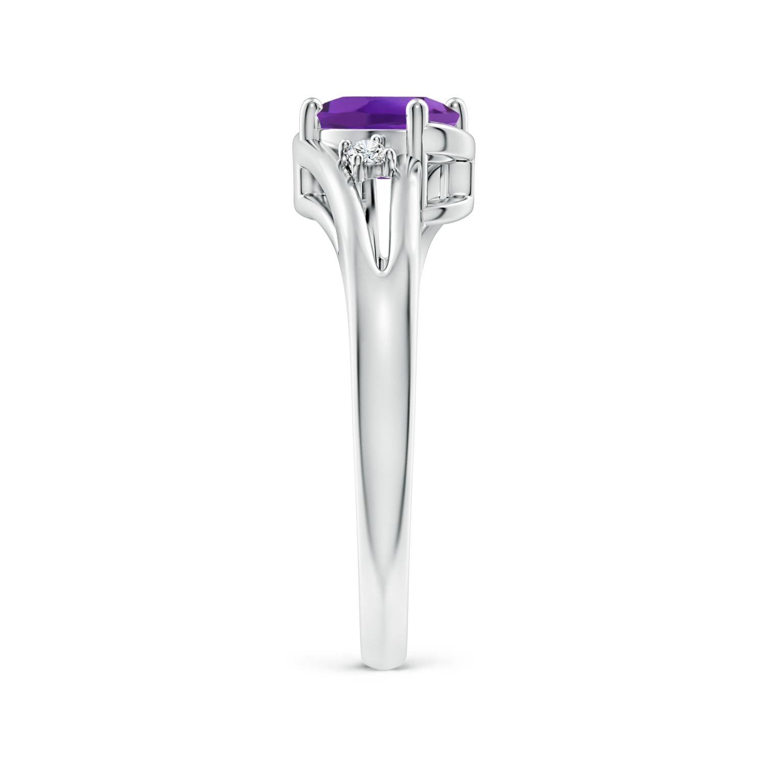 AAA - Amethyst / 0.74 CT / 14 KT White Gold