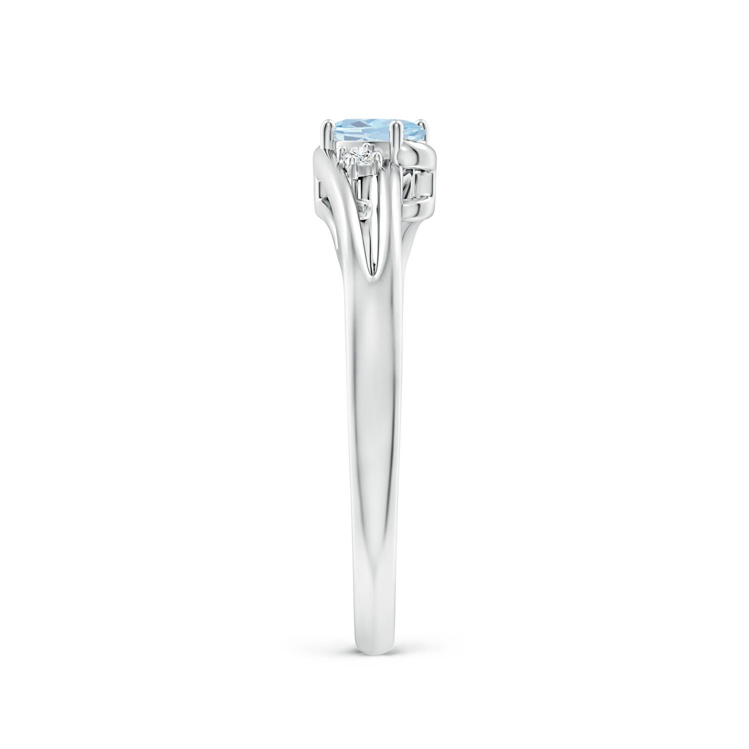 A - Aquamarine / 0.22 CT / 14 KT White Gold