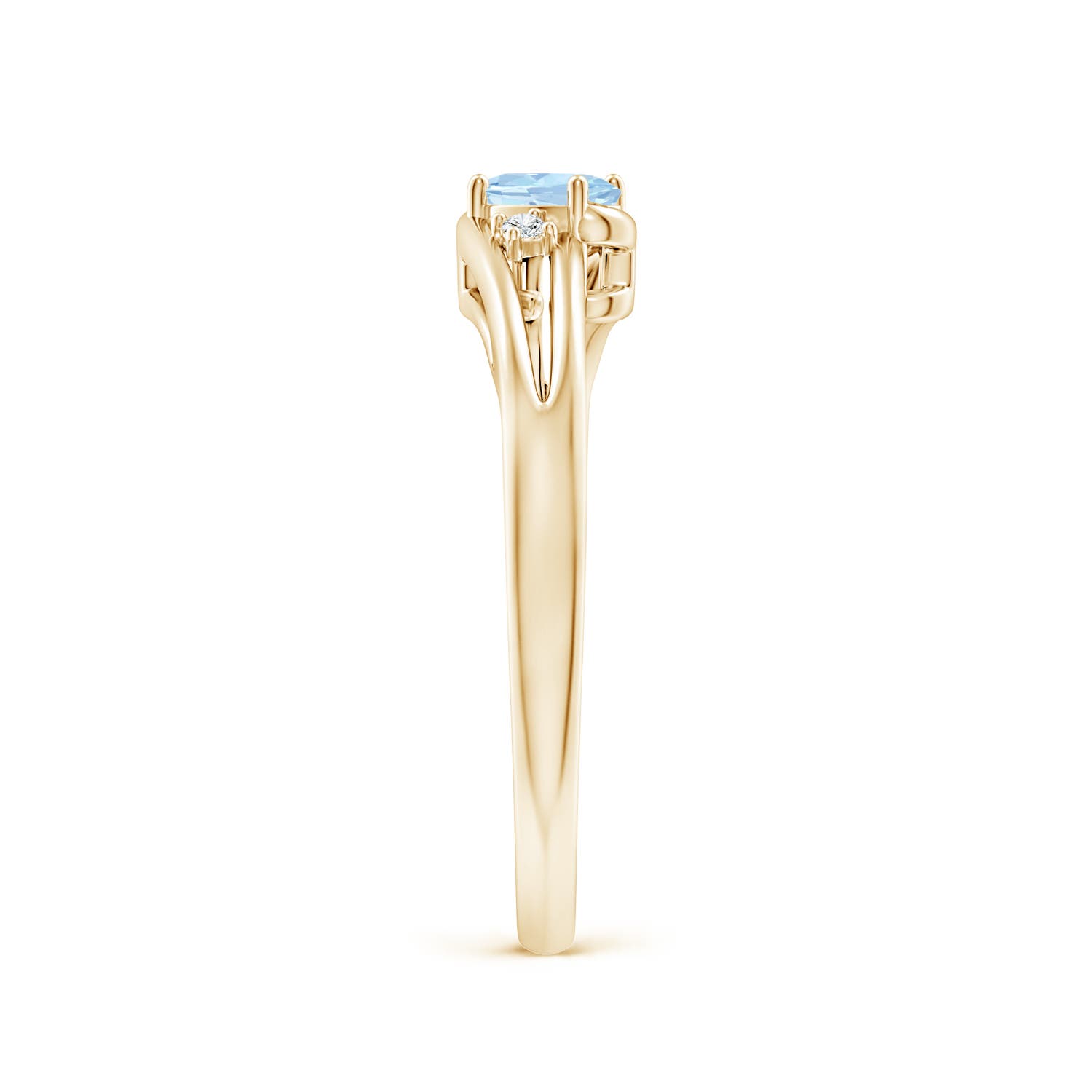 AA - Aquamarine / 0.22 CT / 14 KT Yellow Gold