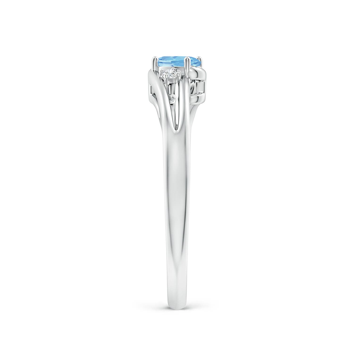 AAAA - Aquamarine / 0.22 CT / 14 KT White Gold