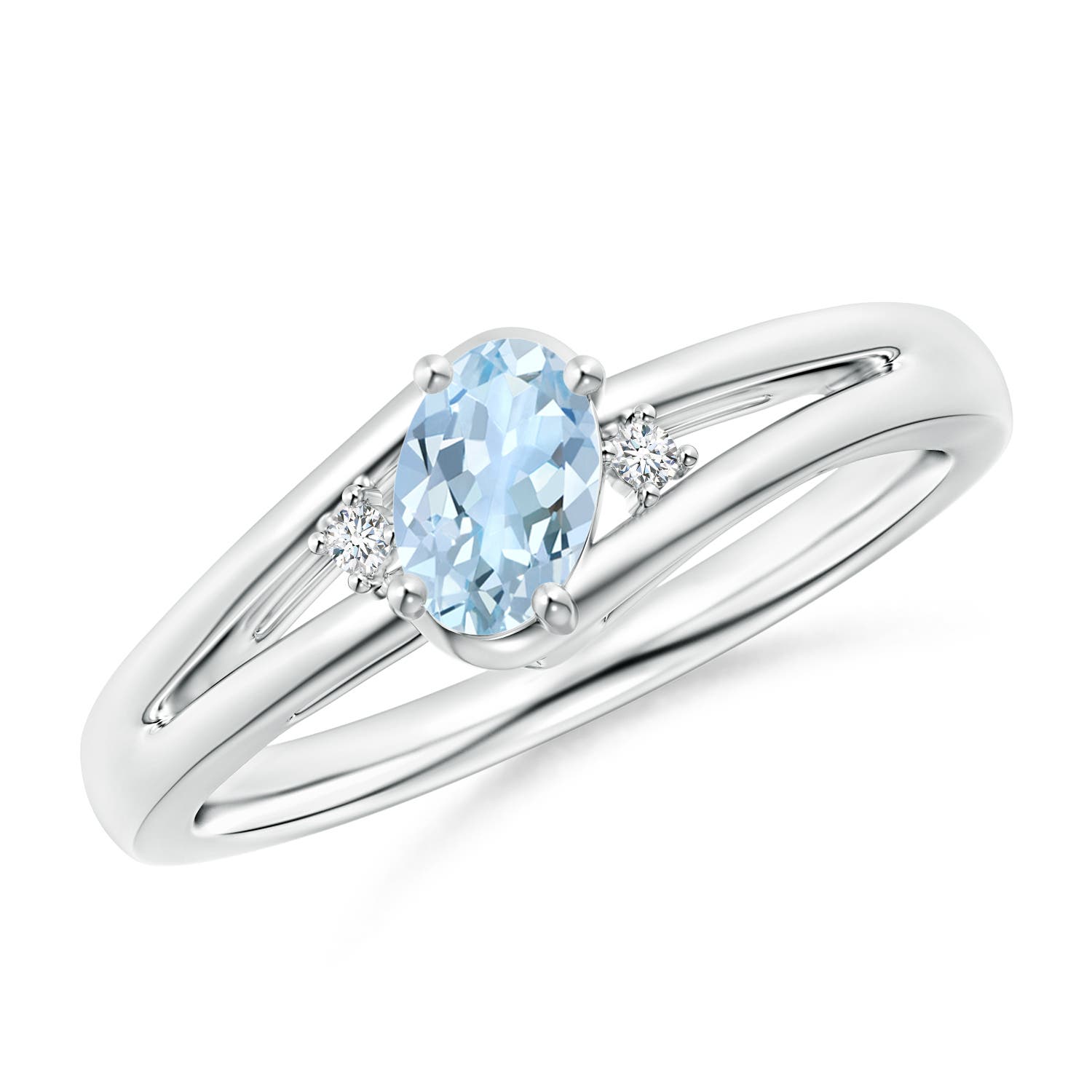 AA - Aquamarine / 0.42 CT / 14 KT White Gold