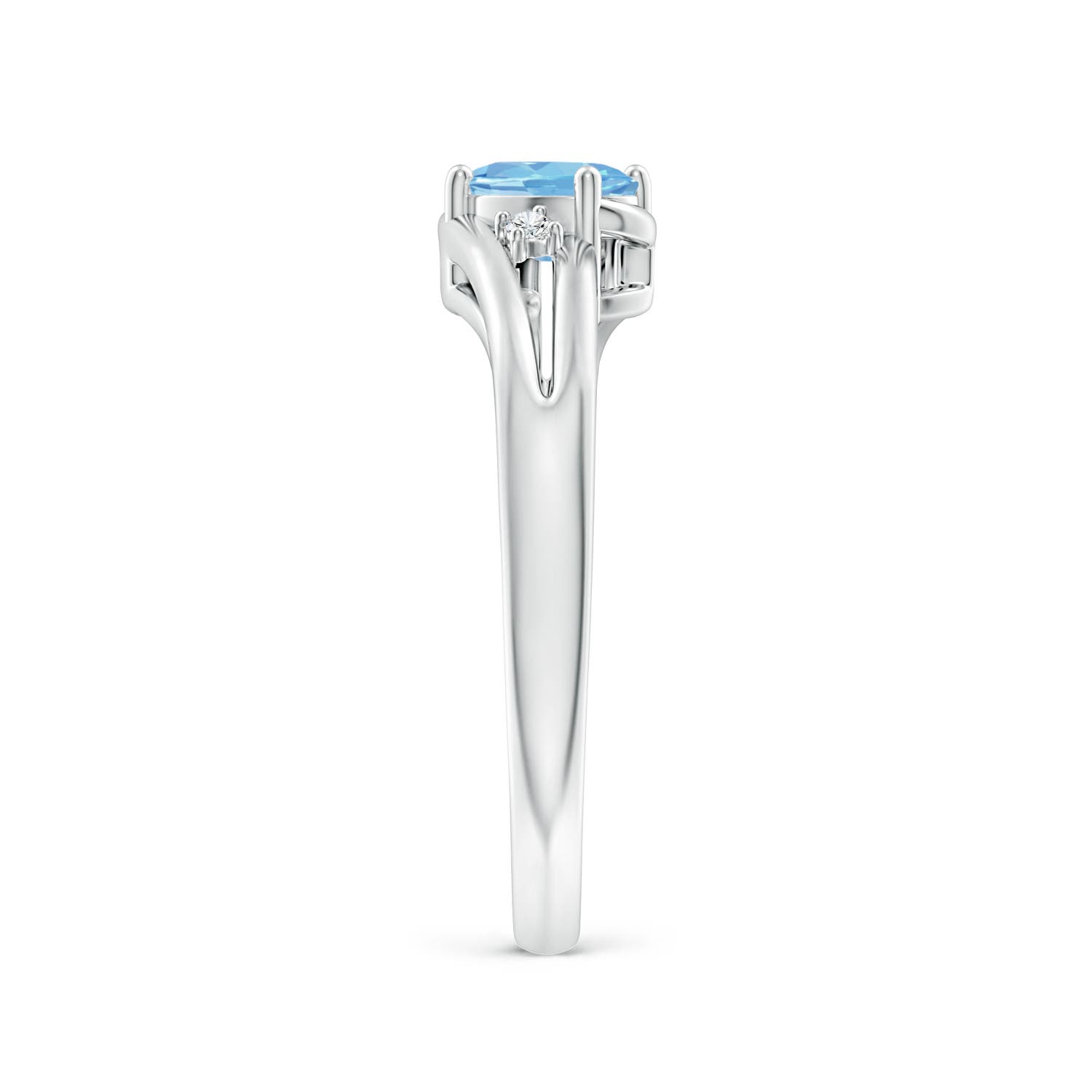 AAAA - Aquamarine / 0.42 CT / 14 KT White Gold