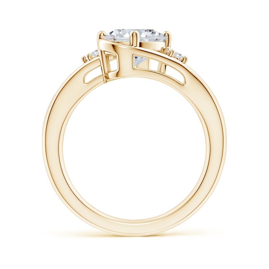 9x7mm GVS2 Diamond Split Shank Ring with Accents in Yellow Gold side 199