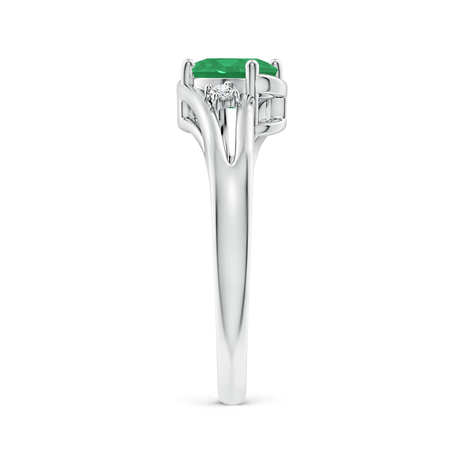 A - Emerald / 0.7 CT / 14 KT White Gold