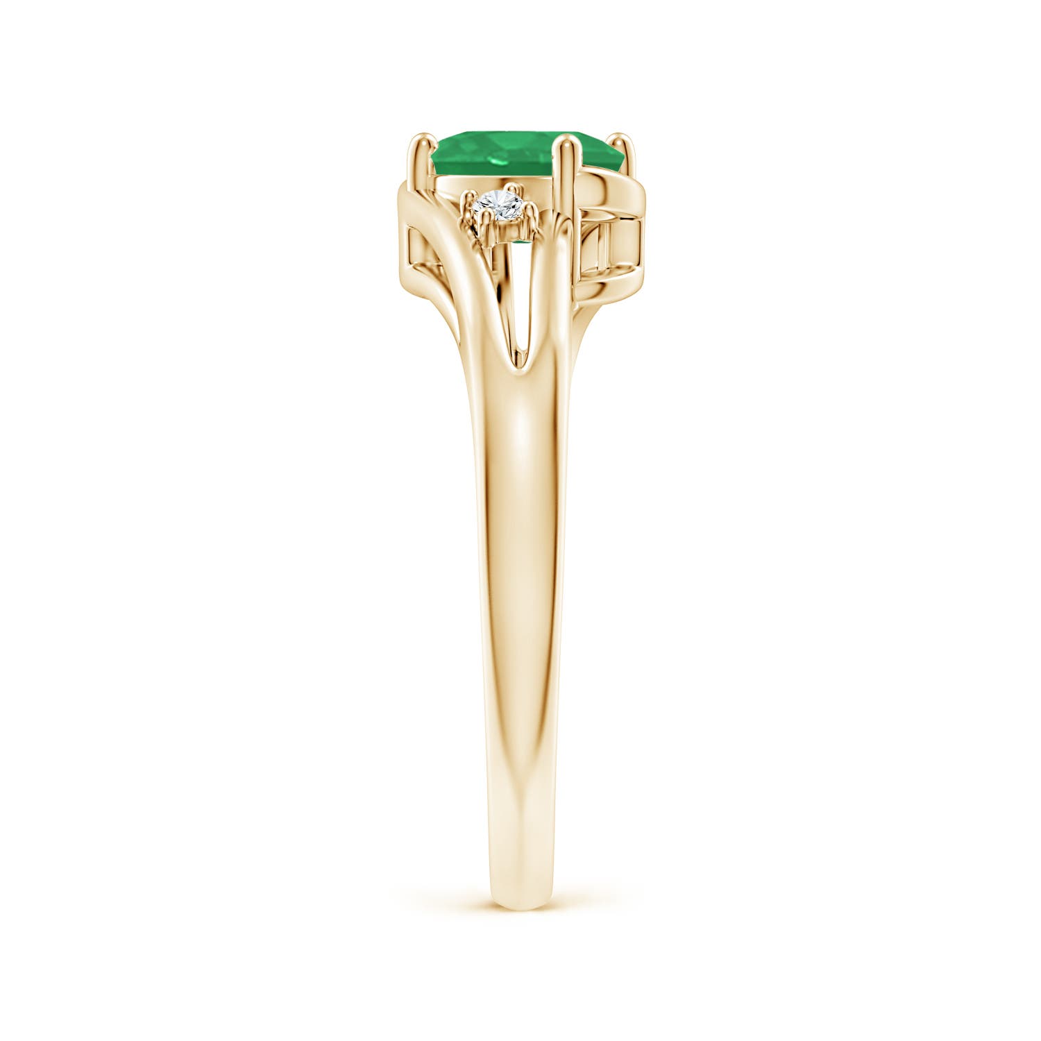 A - Emerald / 0.7 CT / 14 KT Yellow Gold