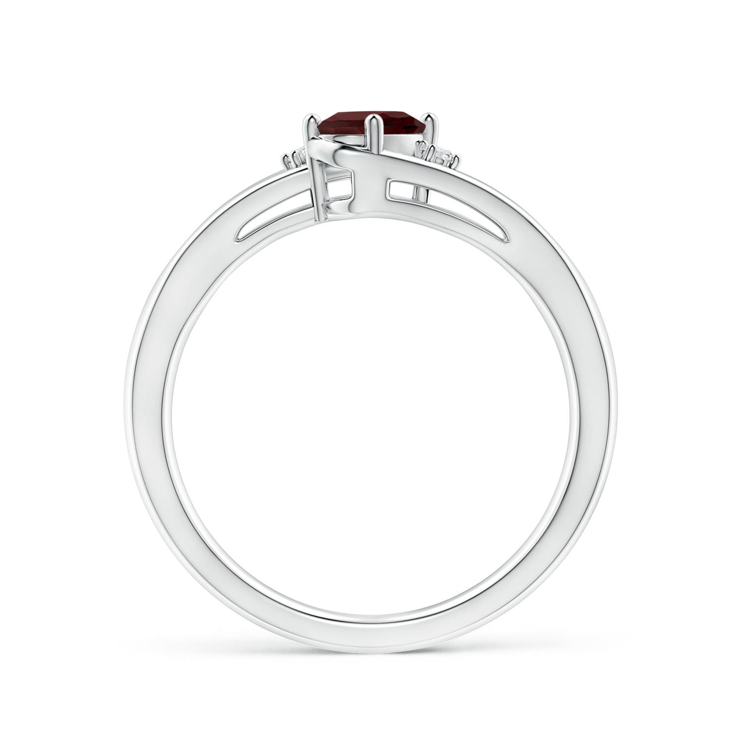 AA - Garnet / 0.57 CT / 14 KT White Gold