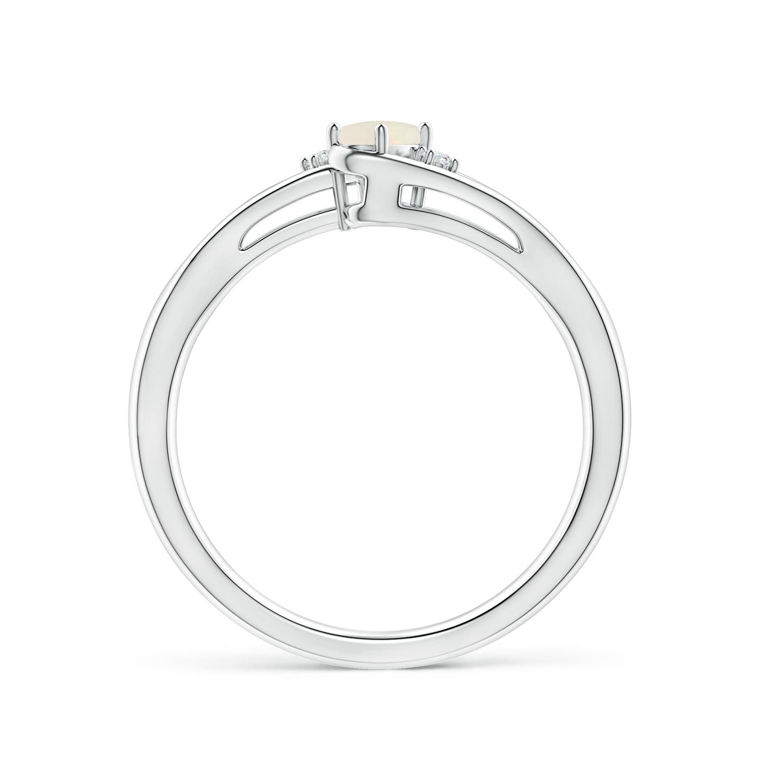 A - Opal / 0.17 CT / 14 KT White Gold