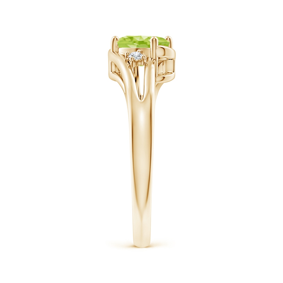 7x5mm AA Peridot and Diamond Split Shank Ring in Yellow Gold side-2
