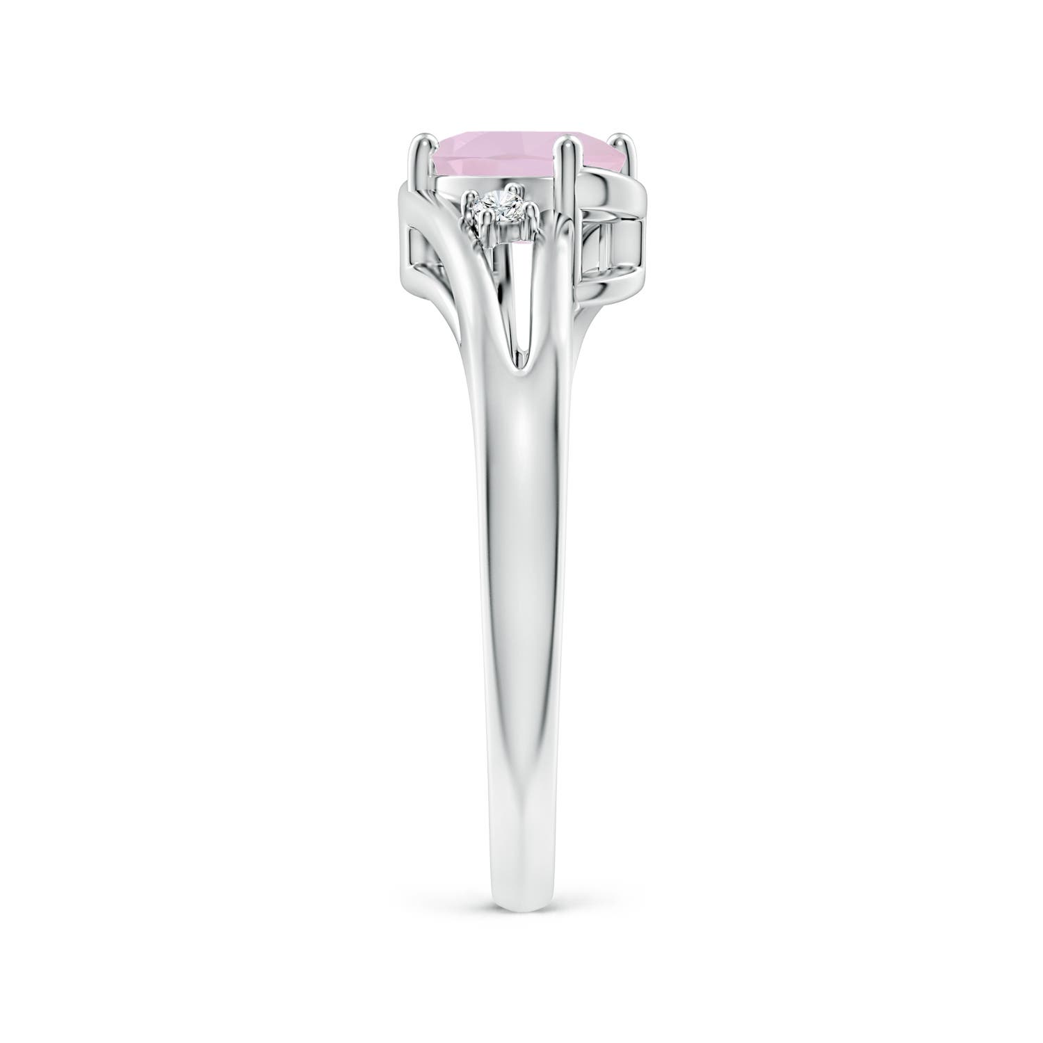 AA - Rose Quartz / 0.74 CT / 14 KT White Gold