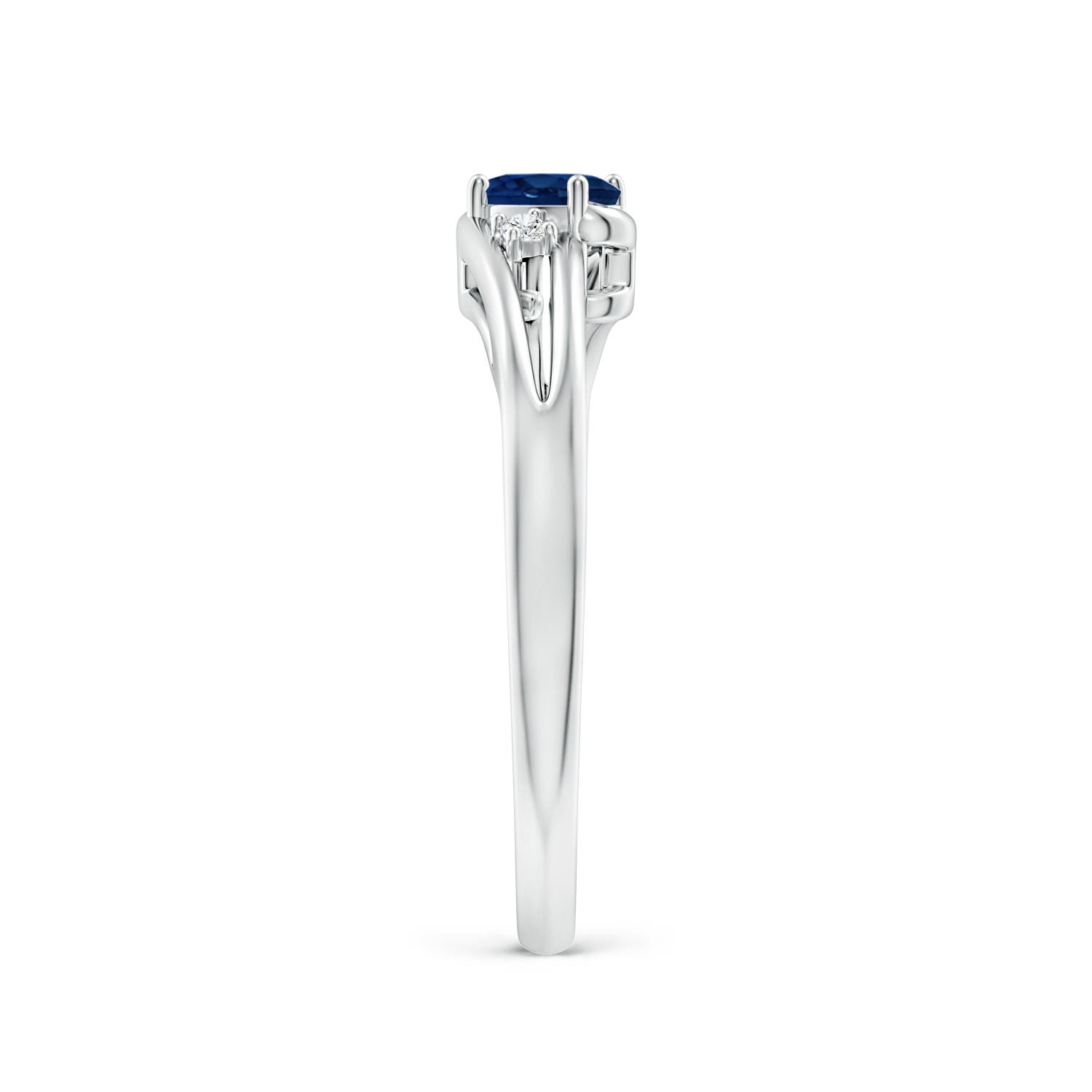 AA - Blue Sapphire / 0.32 CT / 14 KT White Gold