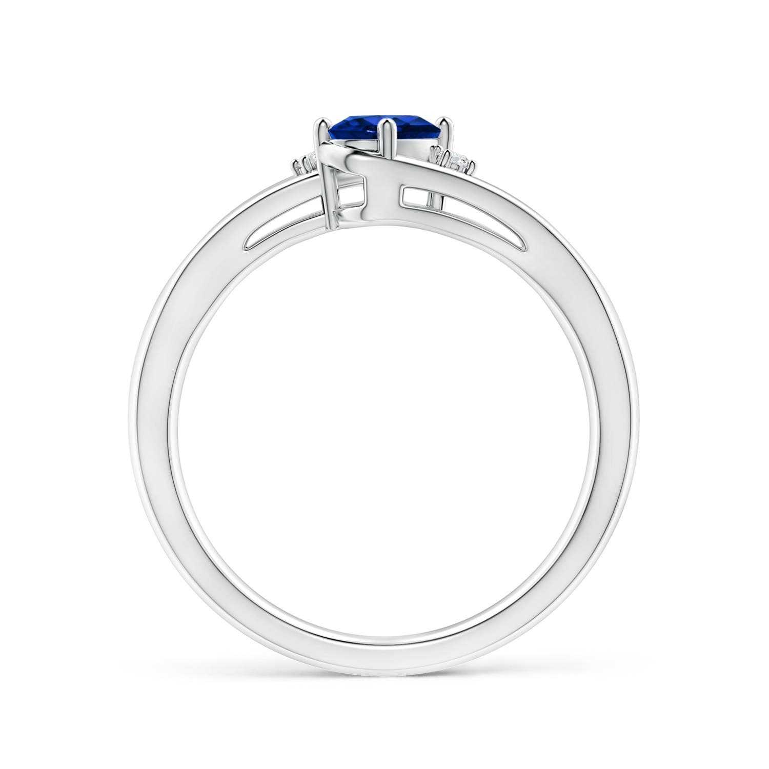 AAAA - Blue Sapphire / 0.62 CT / 14 KT White Gold