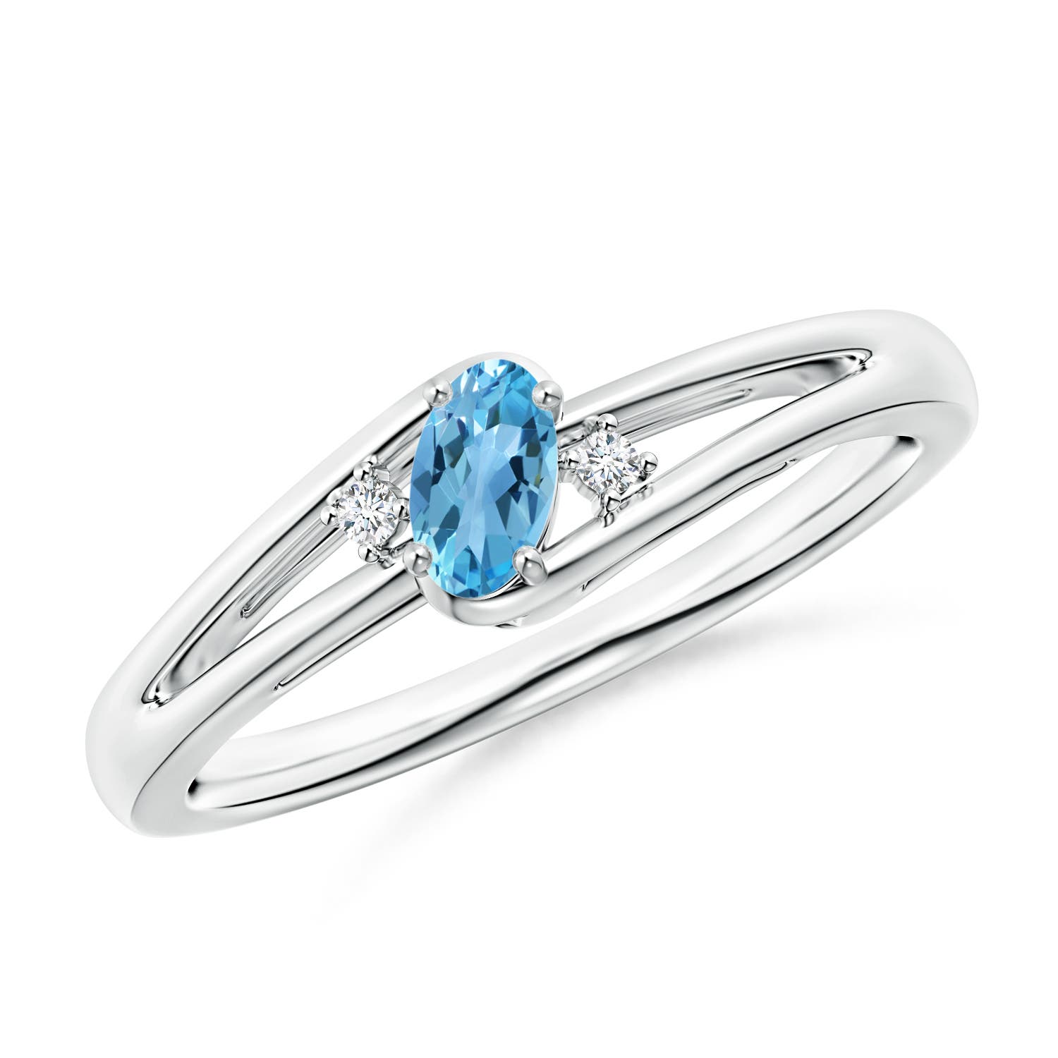 AA - Swiss Blue Topaz / 0.29 CT / 14 KT White Gold