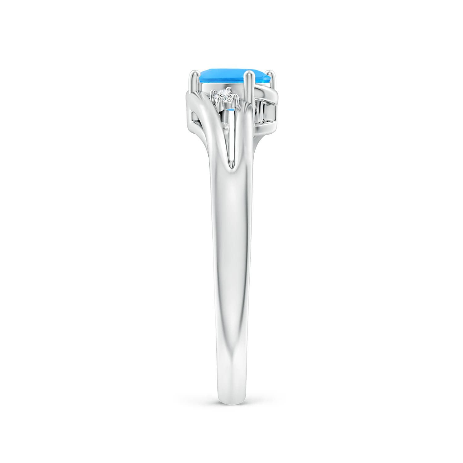 AAAA - Swiss Blue Topaz / 0.56 CT / 14 KT White Gold