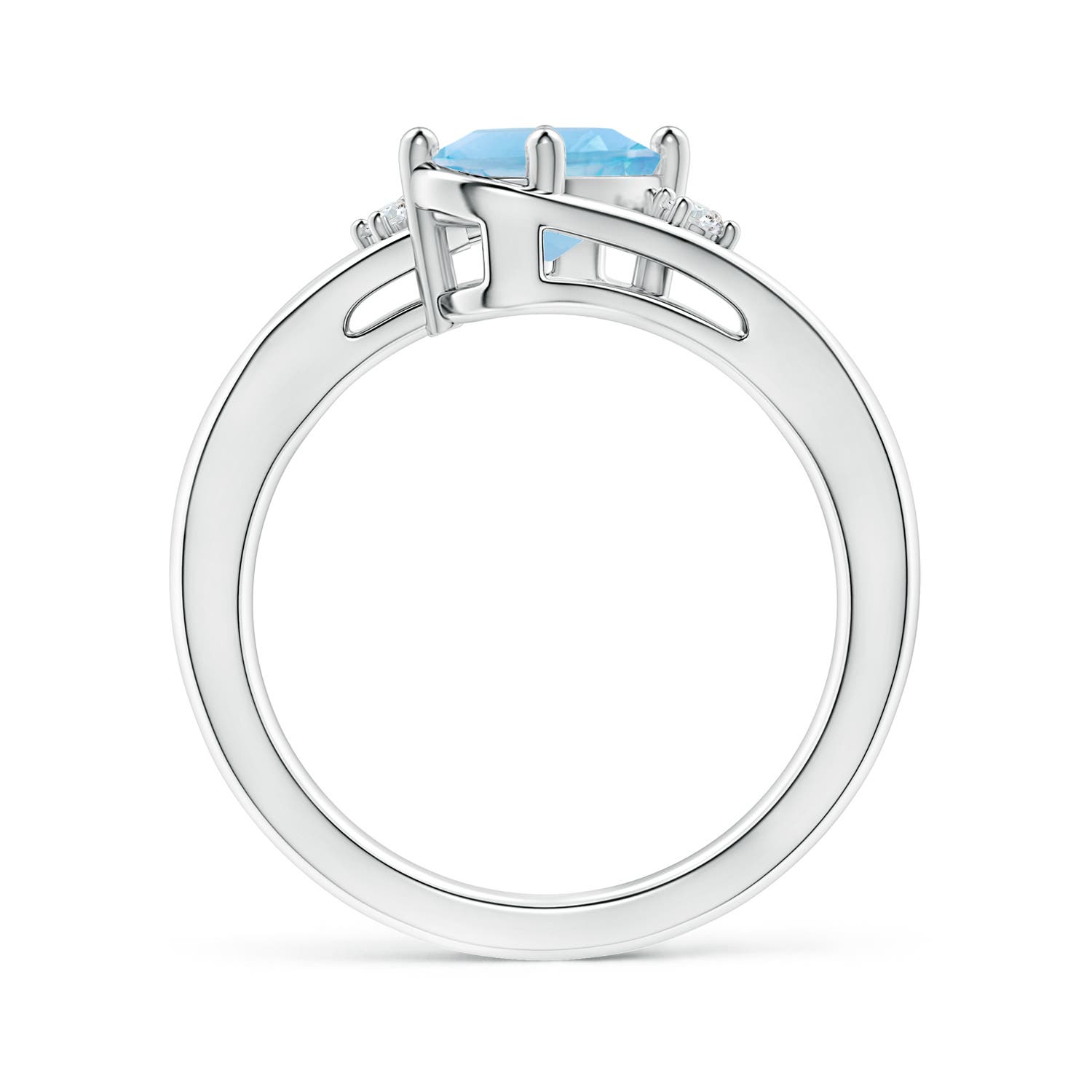 A - Swiss Blue Topaz / 1.55 CT / 14 KT White Gold